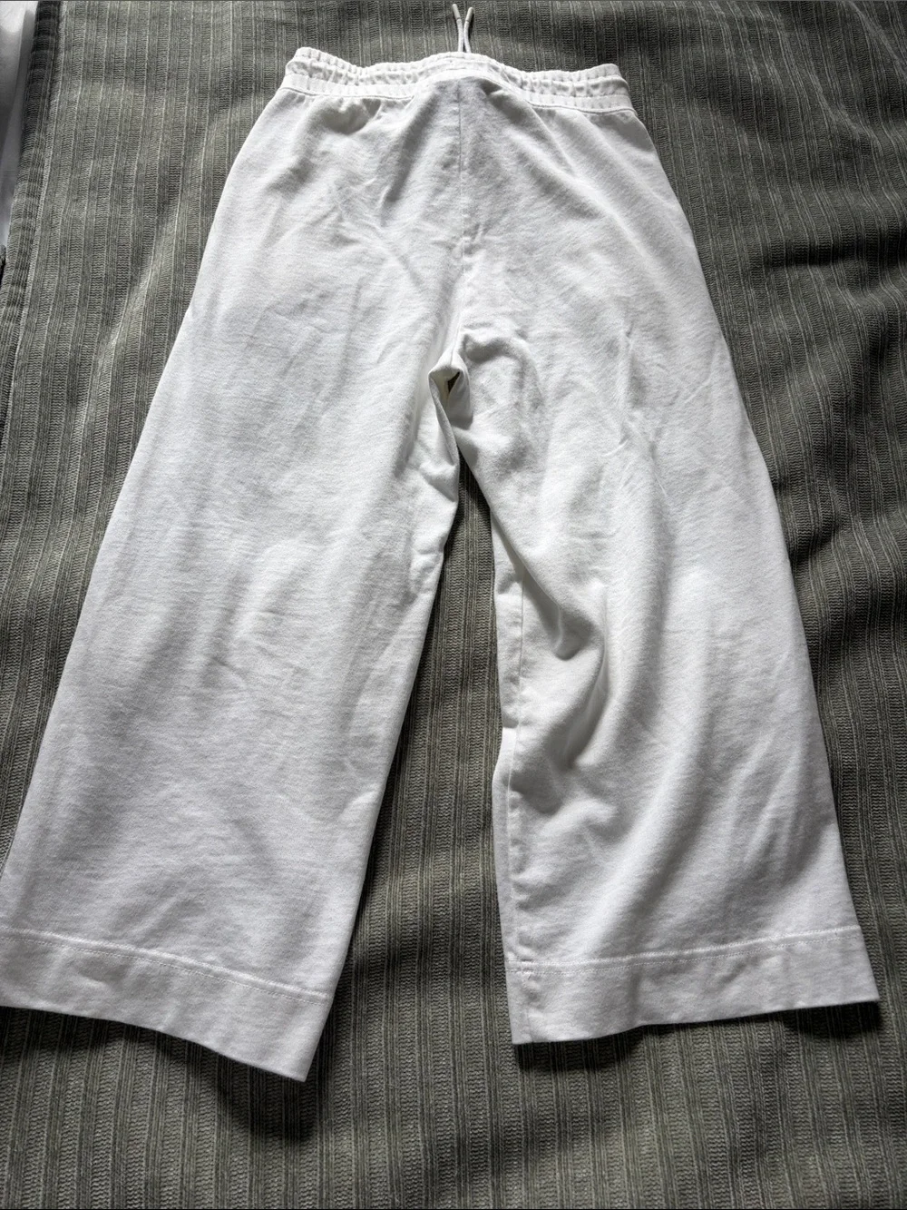 Nike White Wide-Leg Cropped Pants